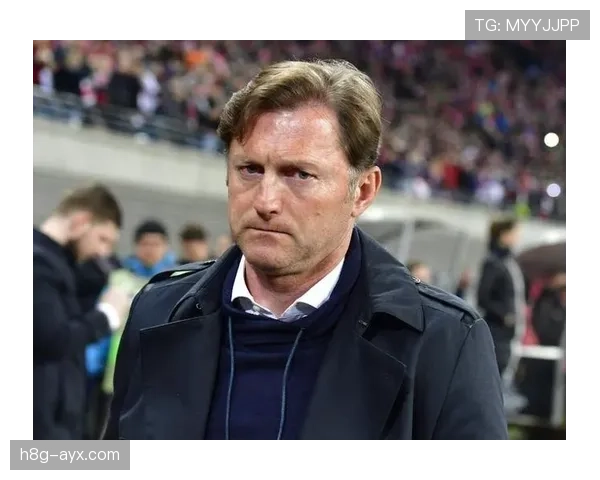 哈森许特尔重塑南安普敦，率队迎战全新挑战引关注