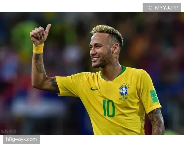 内马尔致敬小罗，巴西足球荣耀代代相传引关注