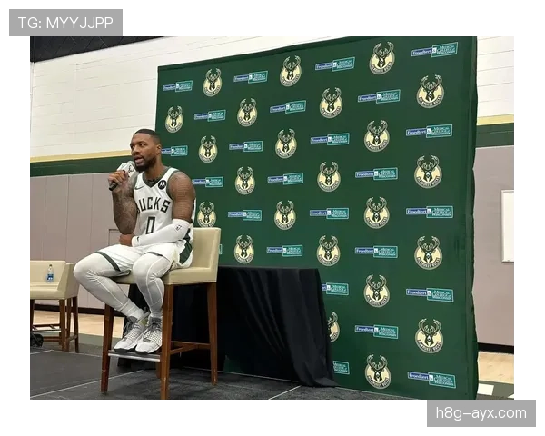 利拉德休赛期天天凌晨四点打卡训练馆，家里车库改成了夜店风录音棚