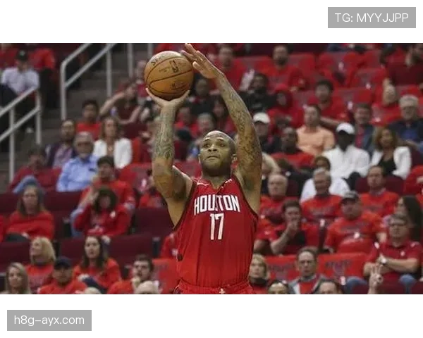 罗伯特·威廉姆斯挡拆造错位效率提升，主导球队内线防守节奏