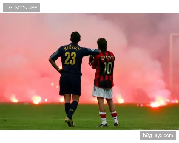 菲利克斯场上拼命跑得像开了外挂，赛后生活像贵族度假，账单那一摞我看着就心慌